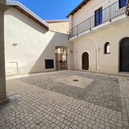 Dimora Degli Angeli Apartamento LʼAquila Exterior foto